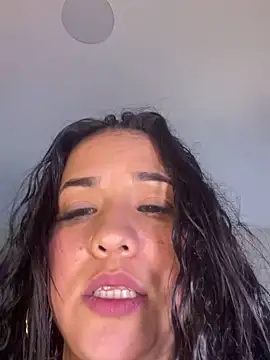 SalomeMartinesss online show from 20, 2, 2025