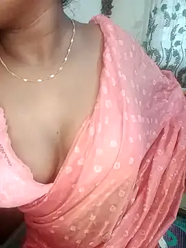 Snapshot of esita_1212 chatting on 1, 2, 2025 esita 1212 online show from 1, 2, 2025