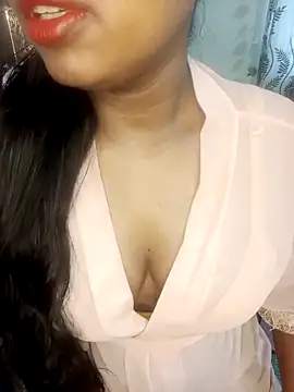 Snapshot of esita_1212 chatting on 5, 3, 2025 esita 1212 online show from 5, 3, 2025