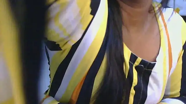 Snapshot of esita_1212 chatting on 20, 11, 2025 esita 1212 online show from 20, 11, 2025