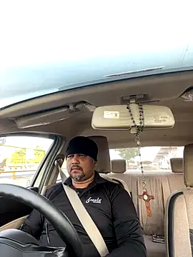 Dick 6inches online show from 24, 10, 2025