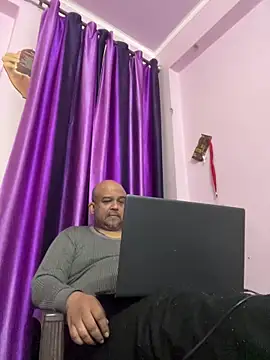 Dick 6inches online show from 6, 1, 2026