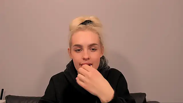 OliviaKisss online show from 13, 2, 2026