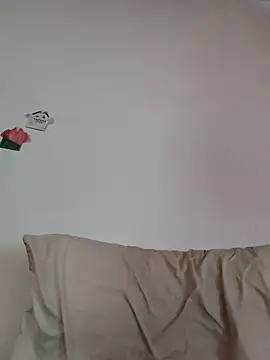 Snapshot of Yessi_rousse chatting on 29, 10, 2025 Yessi rousse online show from 29, 10, 2025