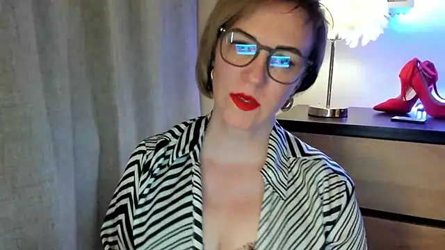 feliziaDesire online show from 19, 10, 2025