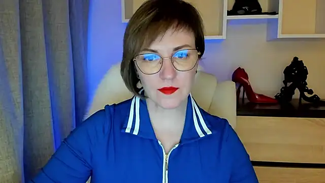 Snapshot of feliziaDesire chatting on 8, 3, 2026 feliziaDesire online show from 8, 3, 2026