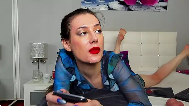 JuliaHunts online show from 24, 11, 2025