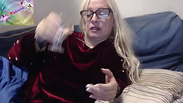 martachatte online show from 11, 10, 2025