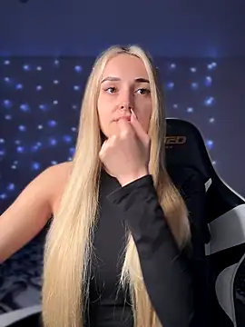 Snapshot of minalawarden chatting on 16, 10, 2025 minalawarden online show from 16, 10, 2025