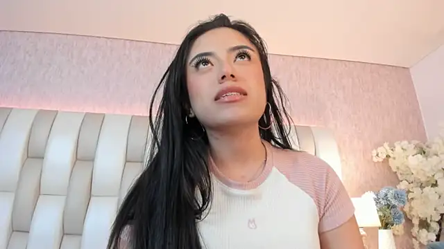 Snapshot of Rebeca_jones chatting on 11, 2, 2025 Rebeca jones online show from 11, 2, 2025