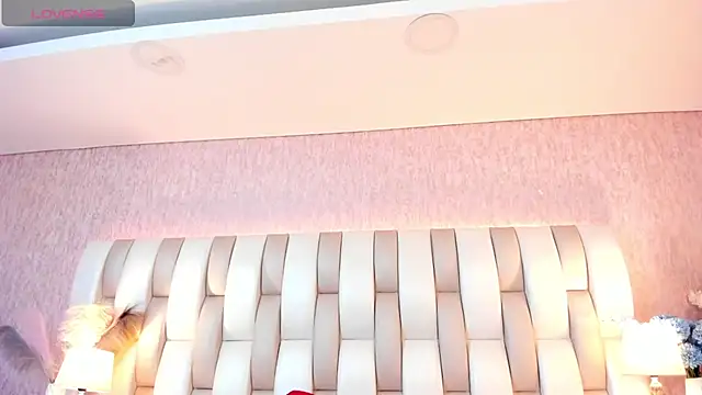 Snapshot of Rebeca_jones chatting on 6, 3, 2025 Rebeca jones online show from 6, 3, 2025