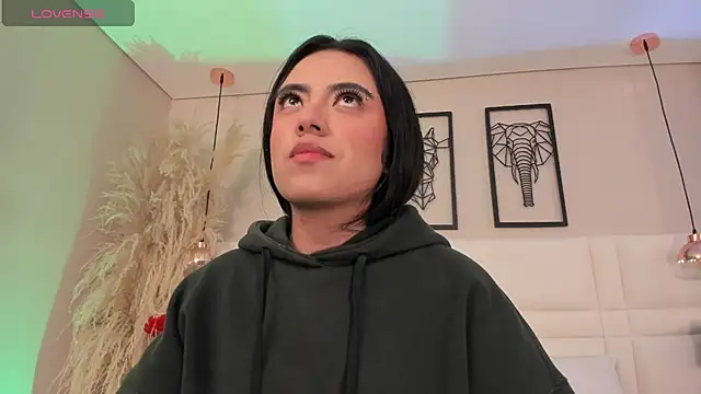 Snapshot of Rebeca_jones chatting on 28, 10, 2025 Rebeca jones online show from 28, 10, 2025