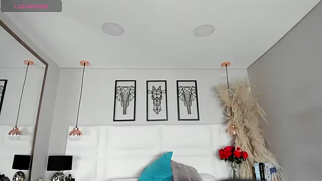 Snapshot of Rebeca_jones chatting on 10, 11, 2025 Rebeca jones online show from 10, 11, 2025