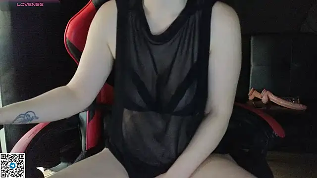 Mia G0ld online show from 13, 11, 2025