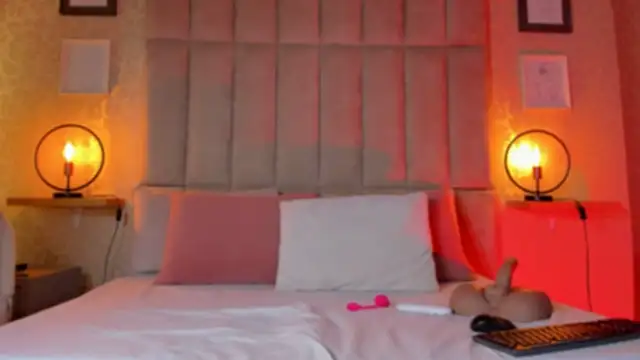 Snapshot of Ashleyy_piink chatting on 20, 10, 2025 Ashleyy piink online show from 20, 10, 2025