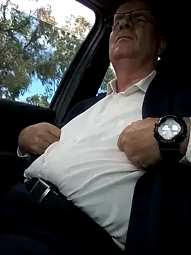 stiffandlubedxh online show from 10, 2, 2025