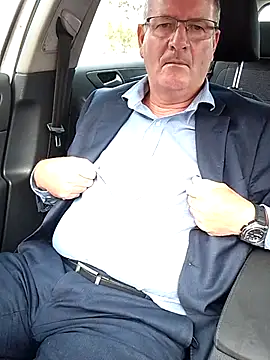 stiffandlubedxh online show from 2, 3, 2025