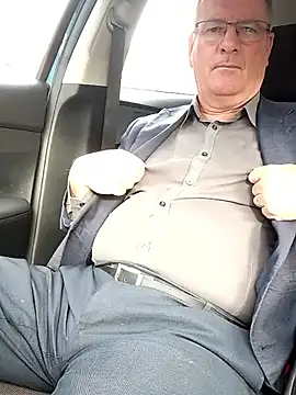 stiffandlubedxh online show from 11, 11, 2025