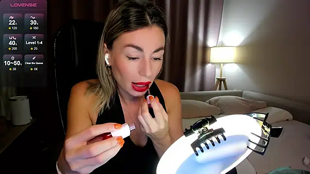 DannaEvan online show from 28, 11, 2025