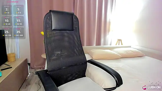 Snapshot of DannaEvan chatting on 10, 3, 2026 DannaEvan online show from 10, 3, 2026