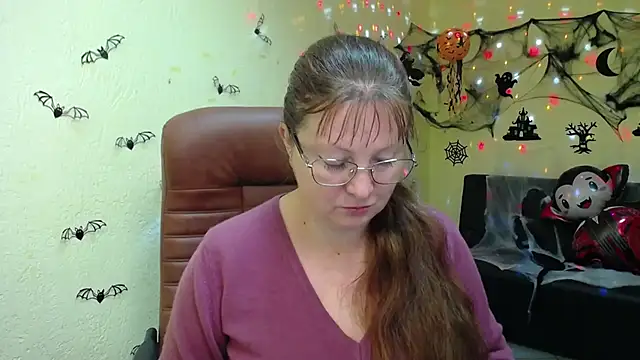 Snapshot of VanessaHotts chatting on 31, 10, 2025 VanessaHotts online show from 31, 10, 2025