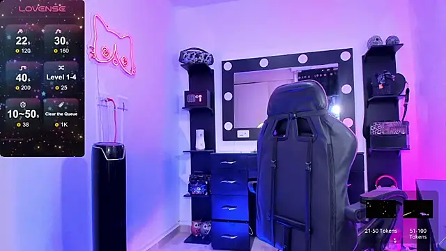 Snapshot of miss_kitty chatting on 23, 11, 2025 miss kitty online show from 23, 11, 2025