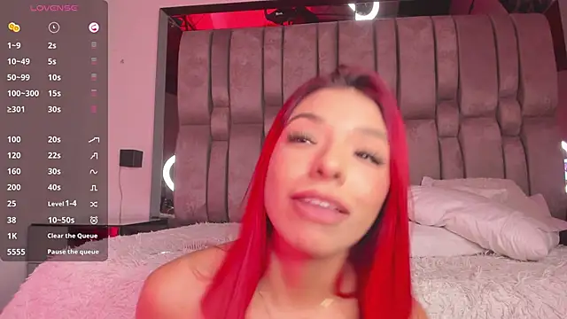 Emmily Savage online show from 14, 12, 2024