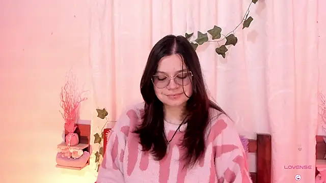 Snapshot of Mey_moon chatting on 18, 2, 2025 Mey moon online show from 18, 2, 2025