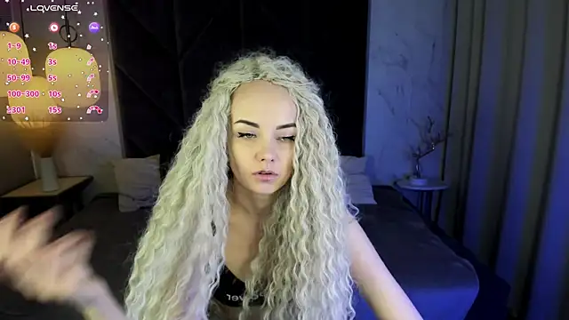 Snapshot of StephanieSweety chatting on 17, 3, 2025 StephanieSweety online show from 17, 3, 2025