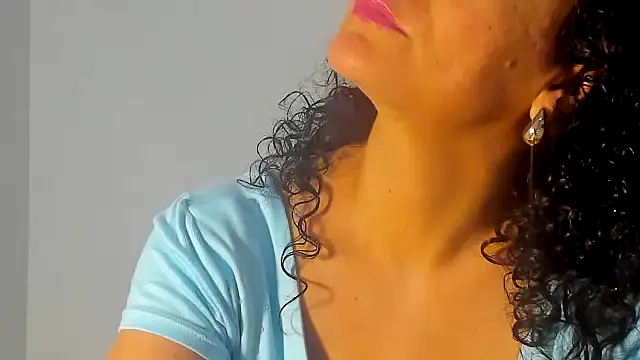 Sami Hotie1 online show from 2, 12, 2025