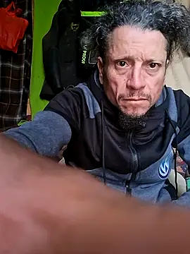 Snapshot of pauloandres chatting on 22, 10, 2025 pauloandres online show from 22, 10, 2025