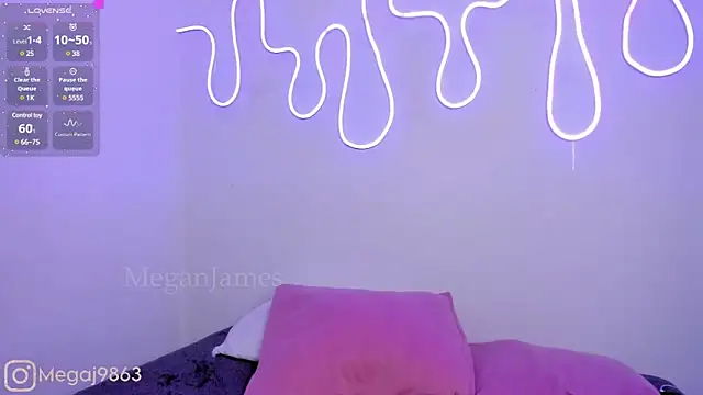 meganjames1 online show from 16, 1, 2025