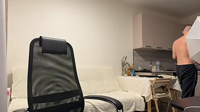 Marselle Laker online show from 14, 12, 2025