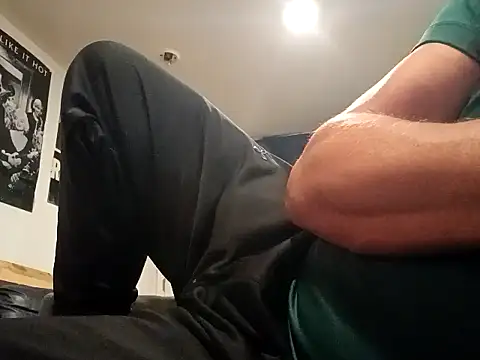 Snapshot of JRock69nKzoo chatting on 21, 10, 2025 JRock69nKzoo online show from 21, 10, 2025