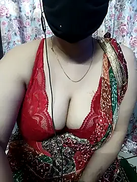 Sexybomb33 online show from 29, 12, 2024