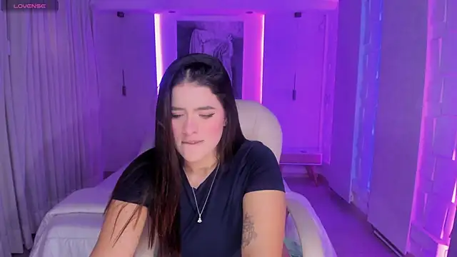 nathalie rivers online show from 5, 11, 2025