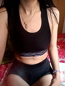 Snapshot of LissaThompsom chatting on 5, 3, 2025 LissaThompsom online show from 5, 3, 2025