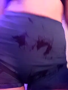 Snapshot of LissaThompsom chatting on 12, 3, 2025 LissaThompsom online show from 12, 3, 2025