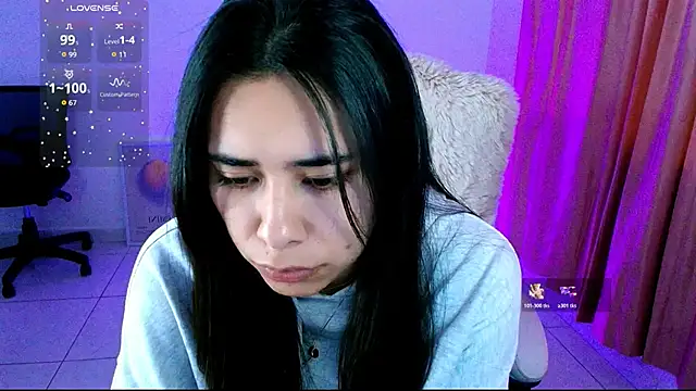 AmyOlimpo online show from 21, 11, 2025