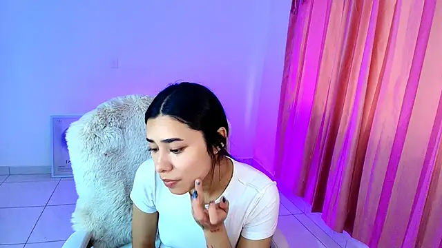 Snapshot of AmyOlimpo chatting on 18, 2, 2026 AmyOlimpo online show from 18, 2, 2026