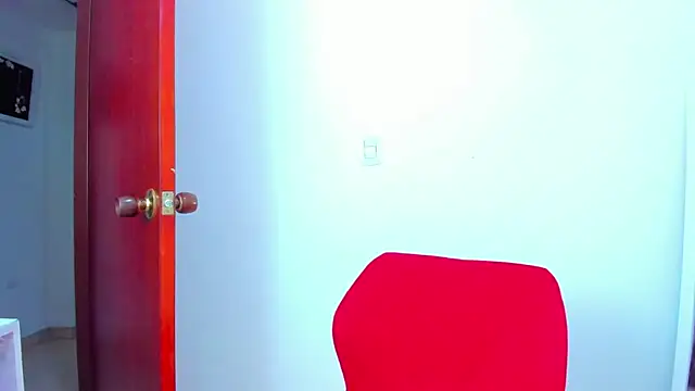 Snapshot of Tamarahryan chatting on 22, 12, 2025 Tamarahryan online show from 22, 12, 2025