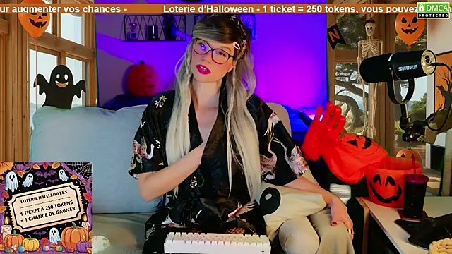 Kittychatte online show from 19, 10, 2025