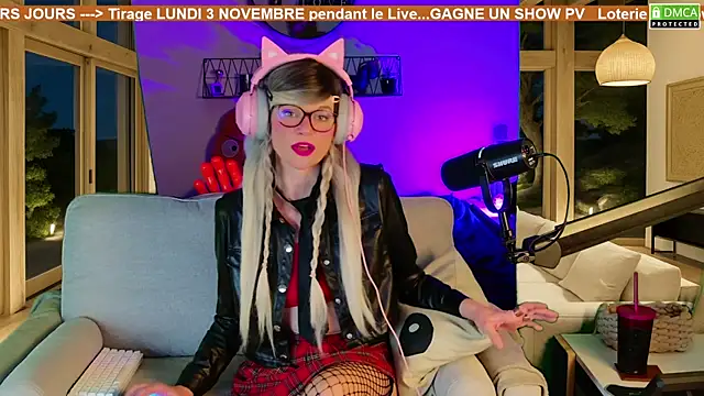 Kittychatte online show from 3, 11, 2025