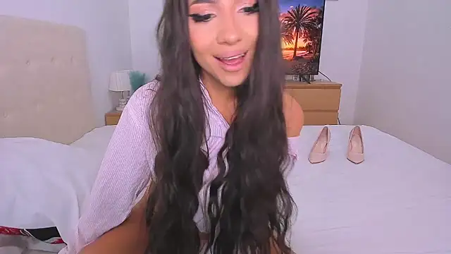 Snapshot of Your_Girl69XXX chatting on 5, 10, 2025 Your Girl69XXX online show from 5, 10, 2025