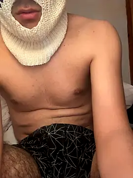 Snapshot of Aden_P2 chatting on 6, 1, 2026 Aden P2 online show from 6, 1, 2026