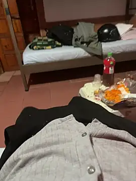 Snapshot of Aden_P2 chatting on 8, 1, 2026 Aden P2 online show from 8, 1, 2026