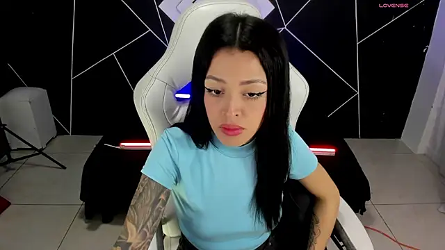 Snapshot of farichell chatting on 4, 2, 2025 farichell online show from 4, 2, 2025