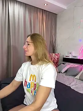 Milf Tea online show from 31, 1, 2025