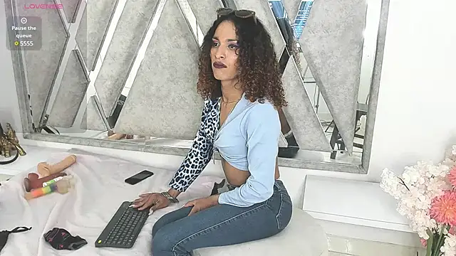 StefanyMiler online show from 18, 12, 2024