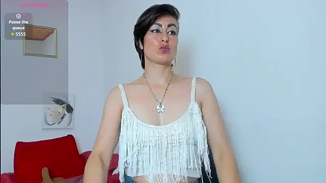 Snapshot of yasmin_goldenst chatting on 7, 11, 2025 yasmin goldenst online show from 7, 11, 2025